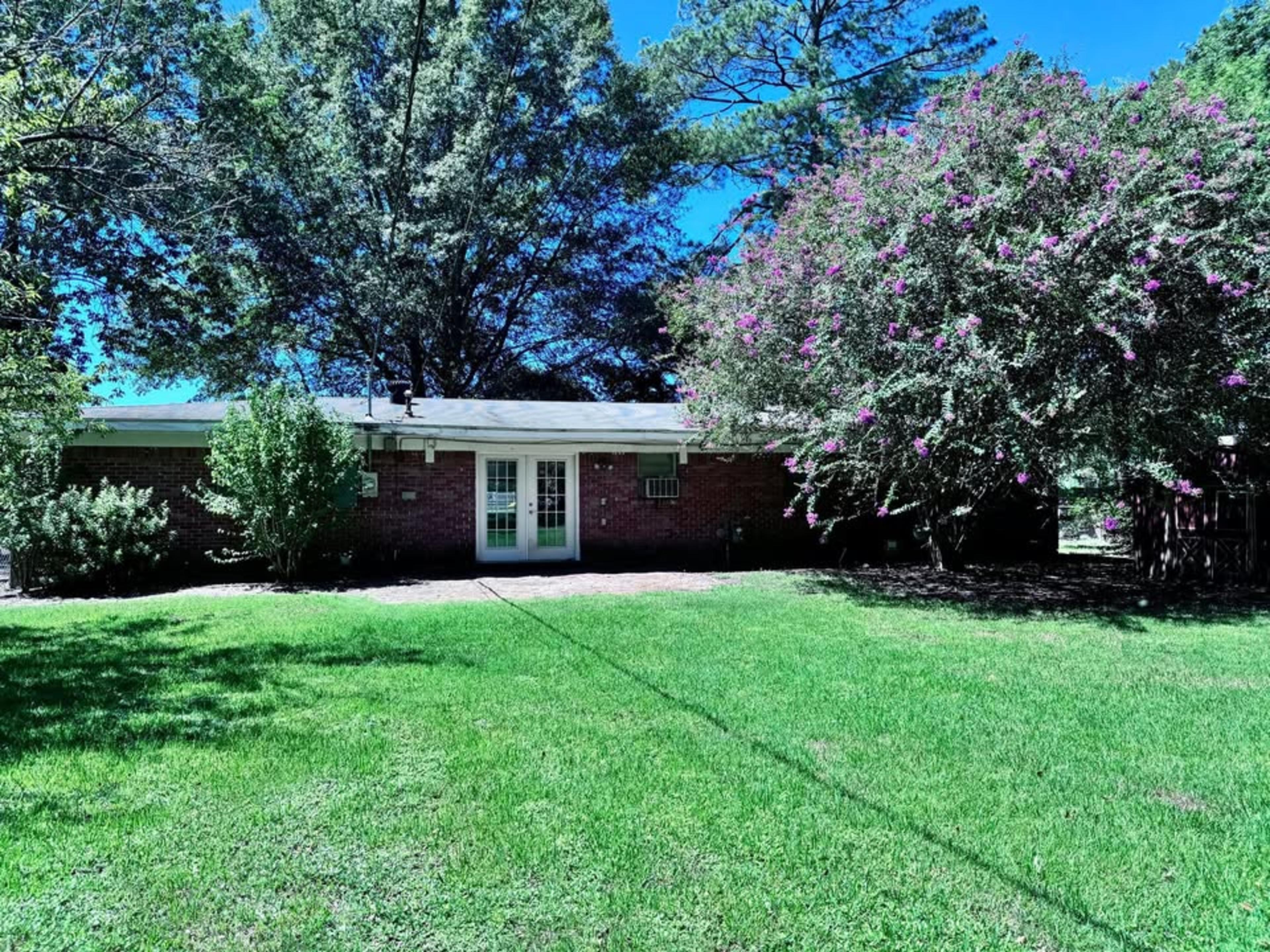 500 Lula Drive photo 2
