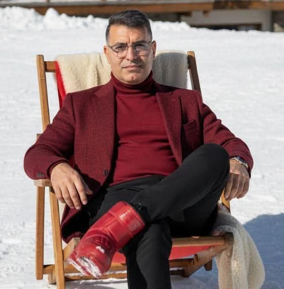 Farshad Safavi, International Petitioner