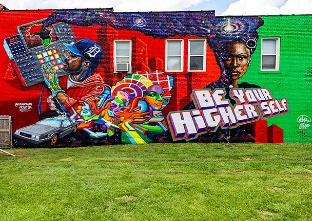 Rahmaan Statik | Artist | Muralist | Graphic Designer Mural in Chicago, IL