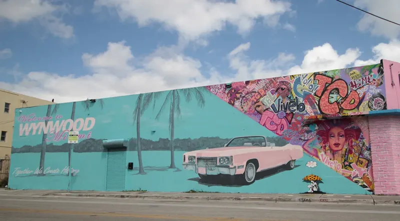 The Color Dreamers Muralists - Mural Artist