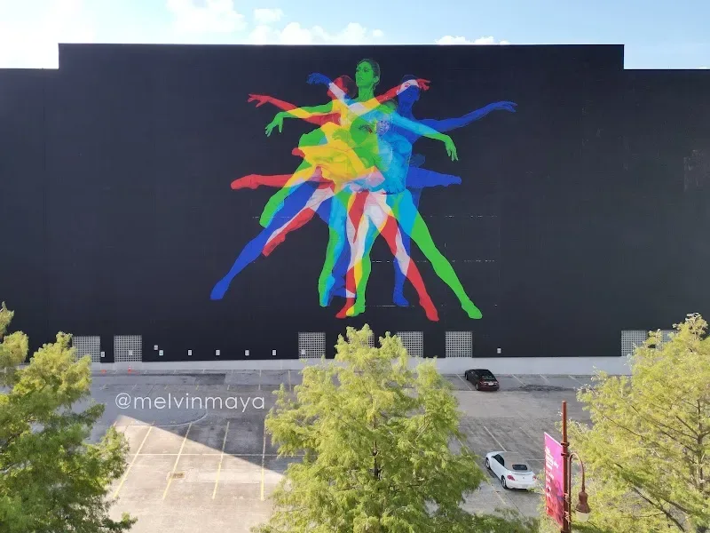 Pas De Deux Art Mural in Pasadena, TX