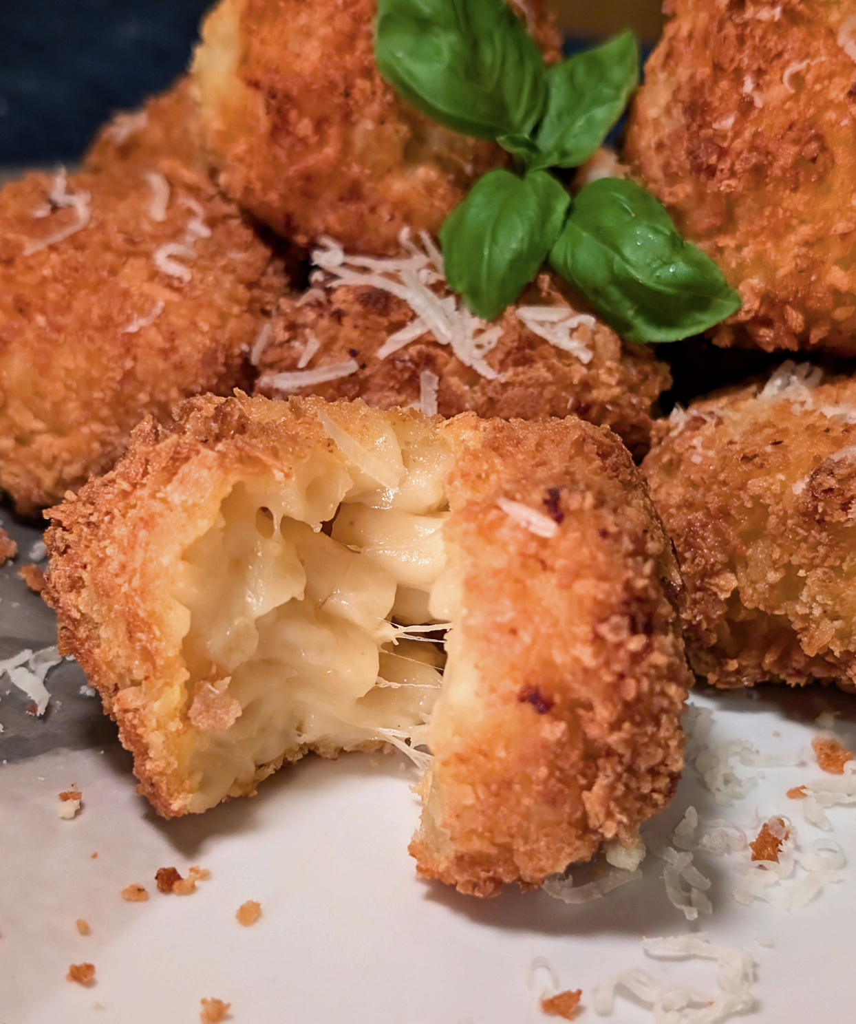 Mac n' Cheese Balls