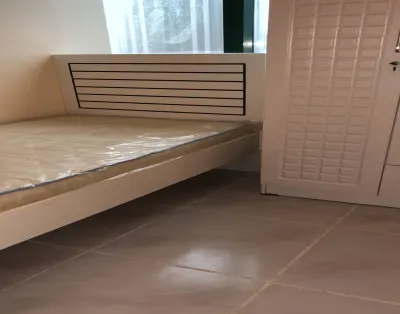 Comfortable partition room for rent in DIFC
