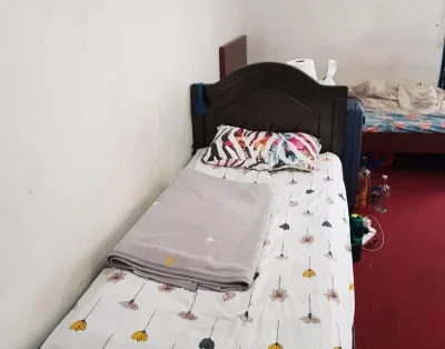 Beautifull bed space room for rent in Oud Metha