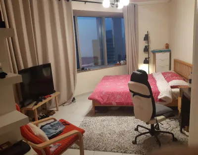 Luxurious Master Bedroom for rent in Sheikh Zayed Road