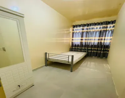 Comfortable partition room for rent in Al Khalidiyah