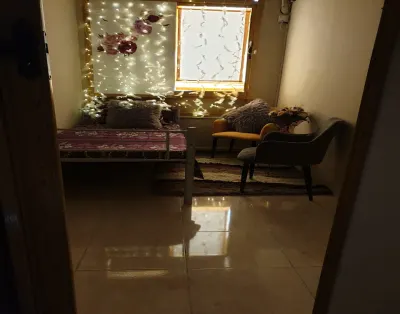 Luxury Partition room for rent in Al Khalidyah