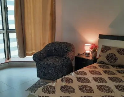 Fully furnished Master bedroom For Rent in Hamdan Street