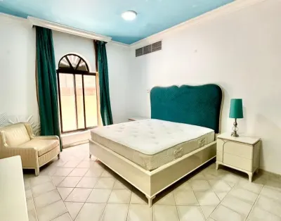Furnished master bedroom for rent in Umm Suqeim 2