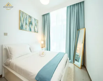 Luxurious Apartment For Rent in Bussiness Bay