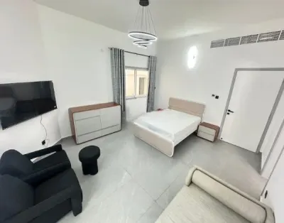 Amazing private room for rent in Al Sufouh