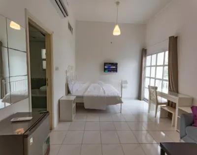 Amazing private room for rent in Umm Suqeim