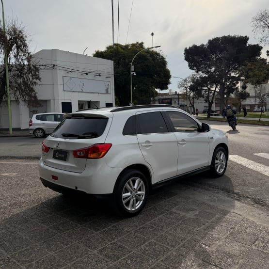 Mitsubishi Outlander Sport AWD At.  miniatura 2