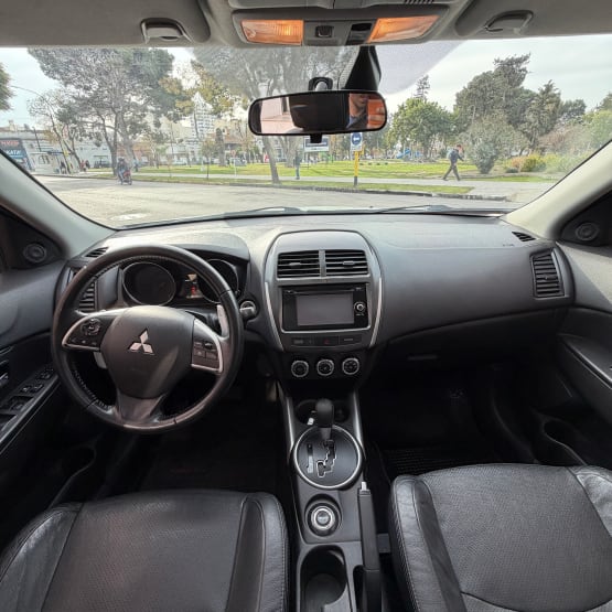 Mitsubishi Outlander Sport AWD At.  miniatura 3