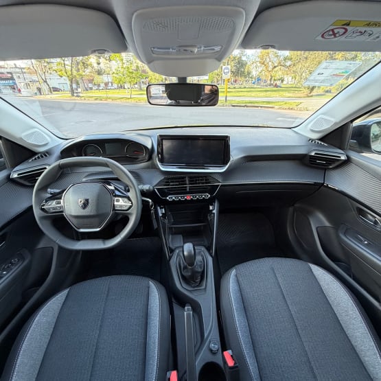 Peugeot 208 Allure miniatura 3