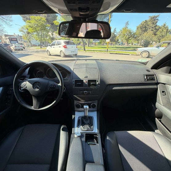 Mercedes Benz C250 miniatura 3