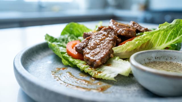 Lok Lak (Pepper Beef with Lime Dip)