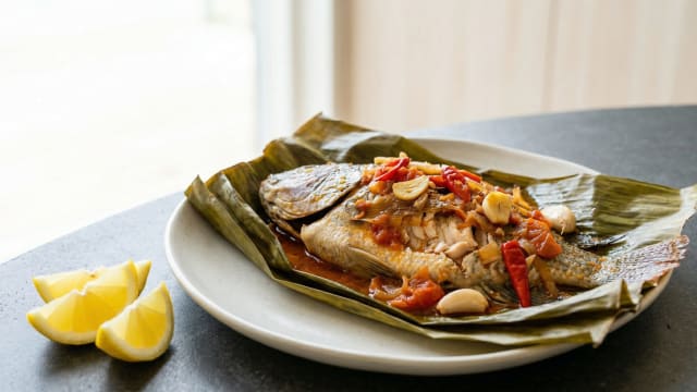 Banana-Leaf-Wrapped Fish