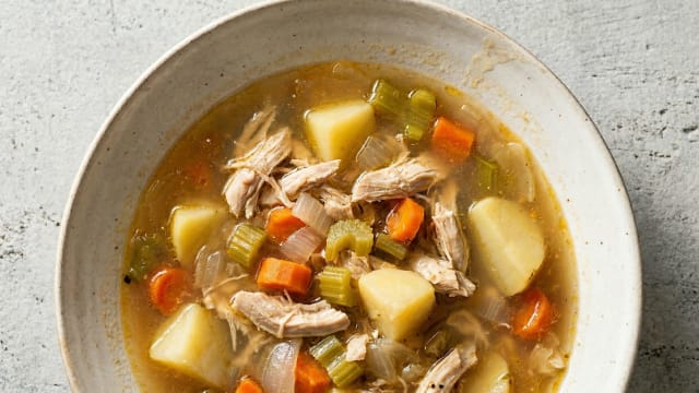 Sopa de Pollo Cubana (Cuban Chicken Soup)