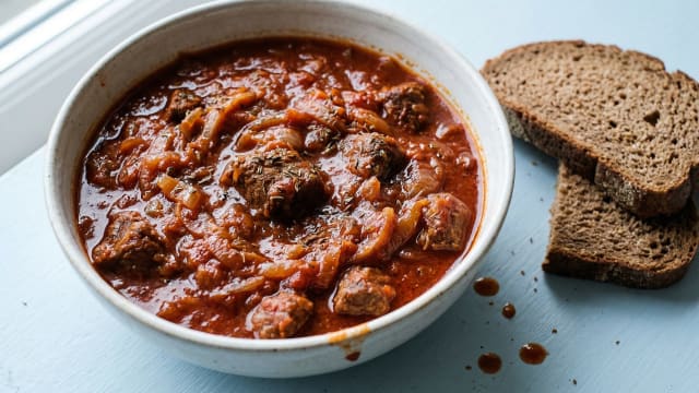 Hovězí Guláš (Czech Beef Goulash)