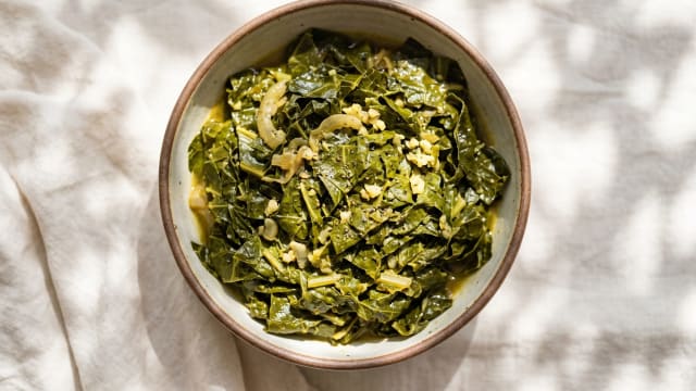 Gomen (Braised Collard Greens)