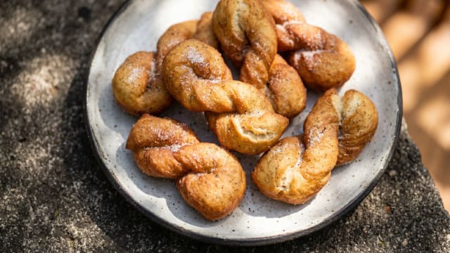 Kleinur (Icelandic Cardamom Twists)