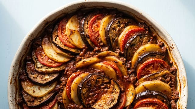 Tepsi Baytinijan (Iraqi Eggplant and Meat Bake)
