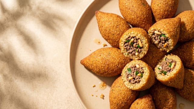 Kubba (Fried Bulgur and Meat Croquettes)