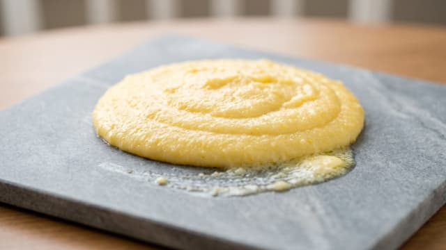 Polenta al Parmigiano (Creamy Parmesan Polenta)