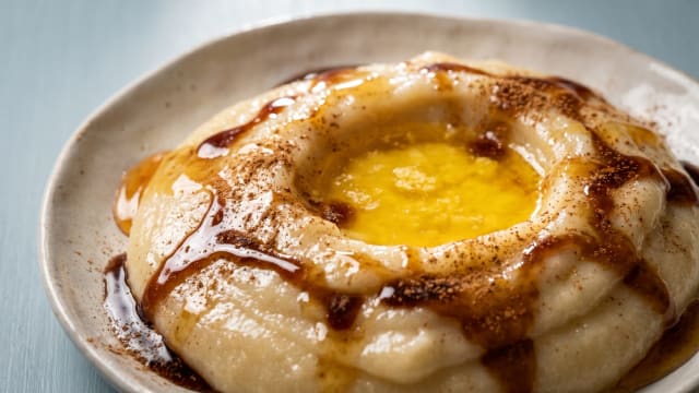 Asida (Warm Flour Pudding with Date Syrup)