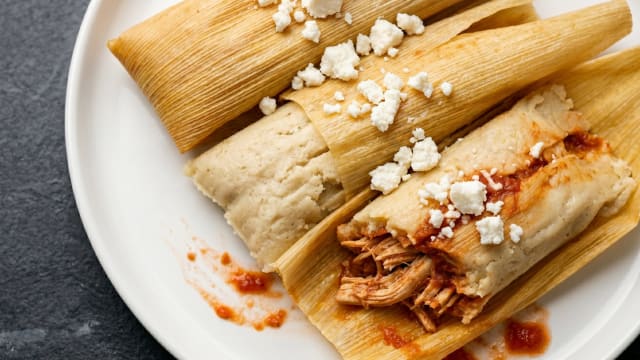 Tamales de Pollo (Chicken Tamales)