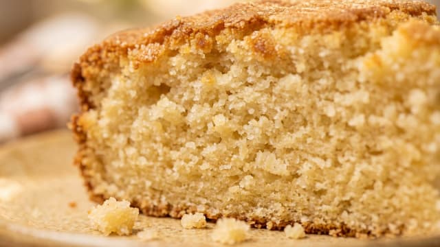 Bolo de Milho e Coco (Coconut Corn Cake)