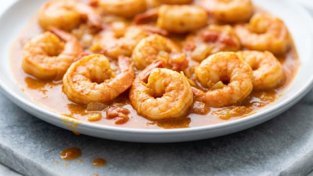Caril de Camarão (Coconut Shrimp Curry)