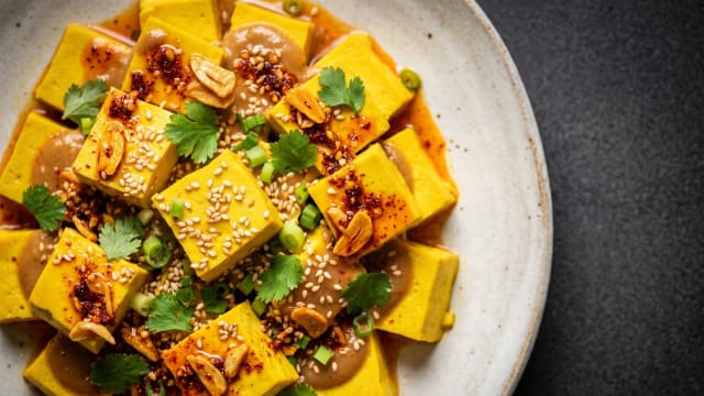 Tohu Thoke (Burmese Chickpea Tofu Salad)