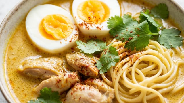 Ohn No Khao Swe (Coconut Chicken Noodle Soup)