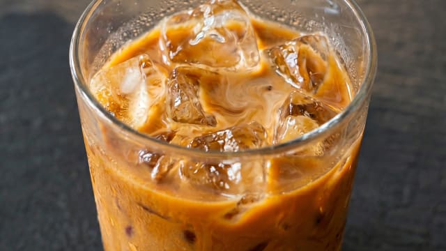 Lahpet Yay (Burmese Milk Tea)