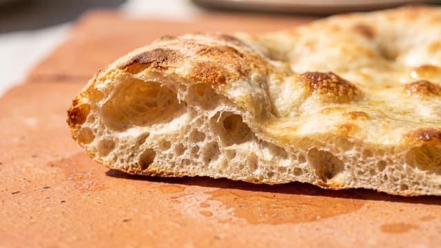 Tamees (Saudi Bakery Flatbread)