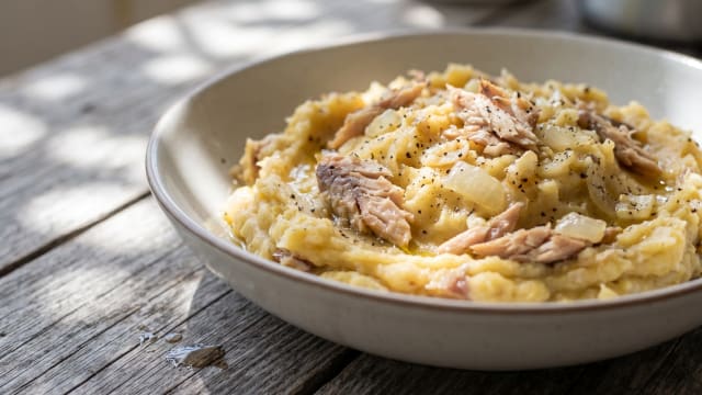 Kat-Kat Banane (Plantain Mash with Smoked Fish)