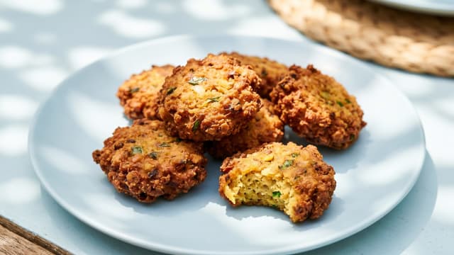 Gato Piman (Split Pea Chili Cakes)