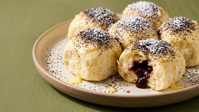 Parené Buchty (Steamed Plum Jam Buns)