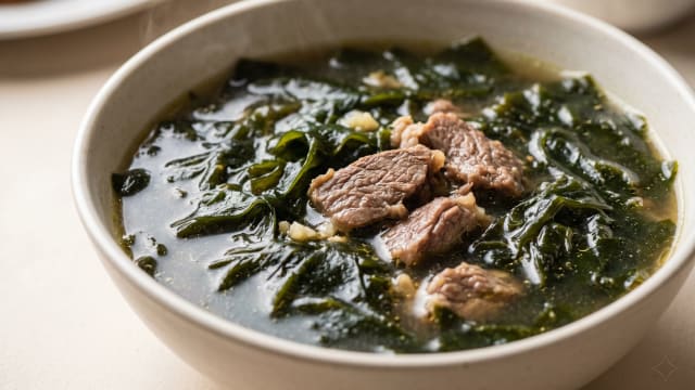 Miyeok-guk (Beef and Seaweed Soup)