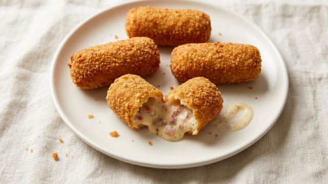 Croquetas de Jamón (Ham Croquettes)