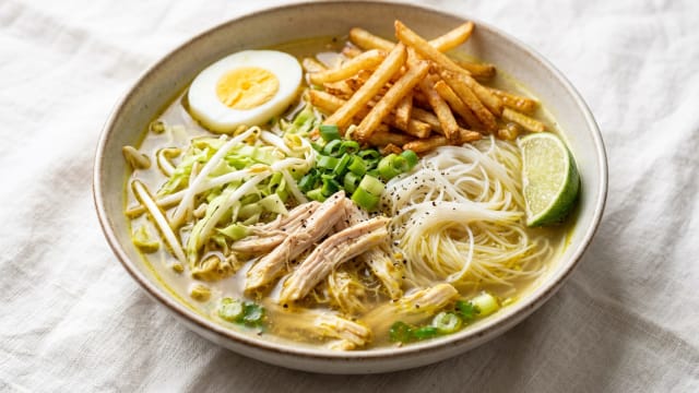 Saoto Soup (Surinamese Chicken Noodle Soup)