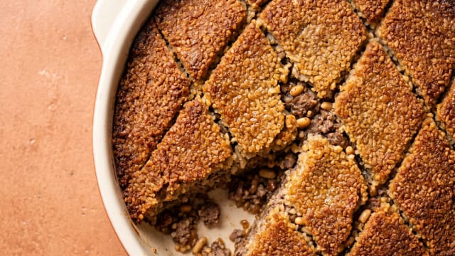 Kibbeh bil Sanieh (Baked Lamb Kibbeh)
