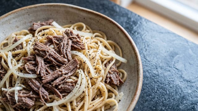 Naryn (Noodles with Horse Meat and Onion)