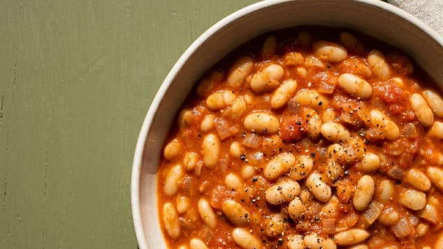 Kuru Fasulye (Turkish White Bean Stew)