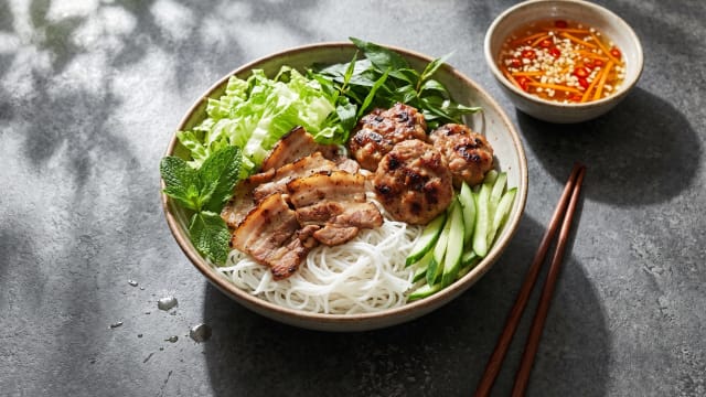 Bún Chả (Grilled Pork with Vermicelli and Dipping Sauce)