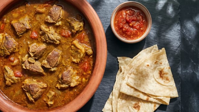 Fahsa (Lamb Stew with Fenugreek Froth)