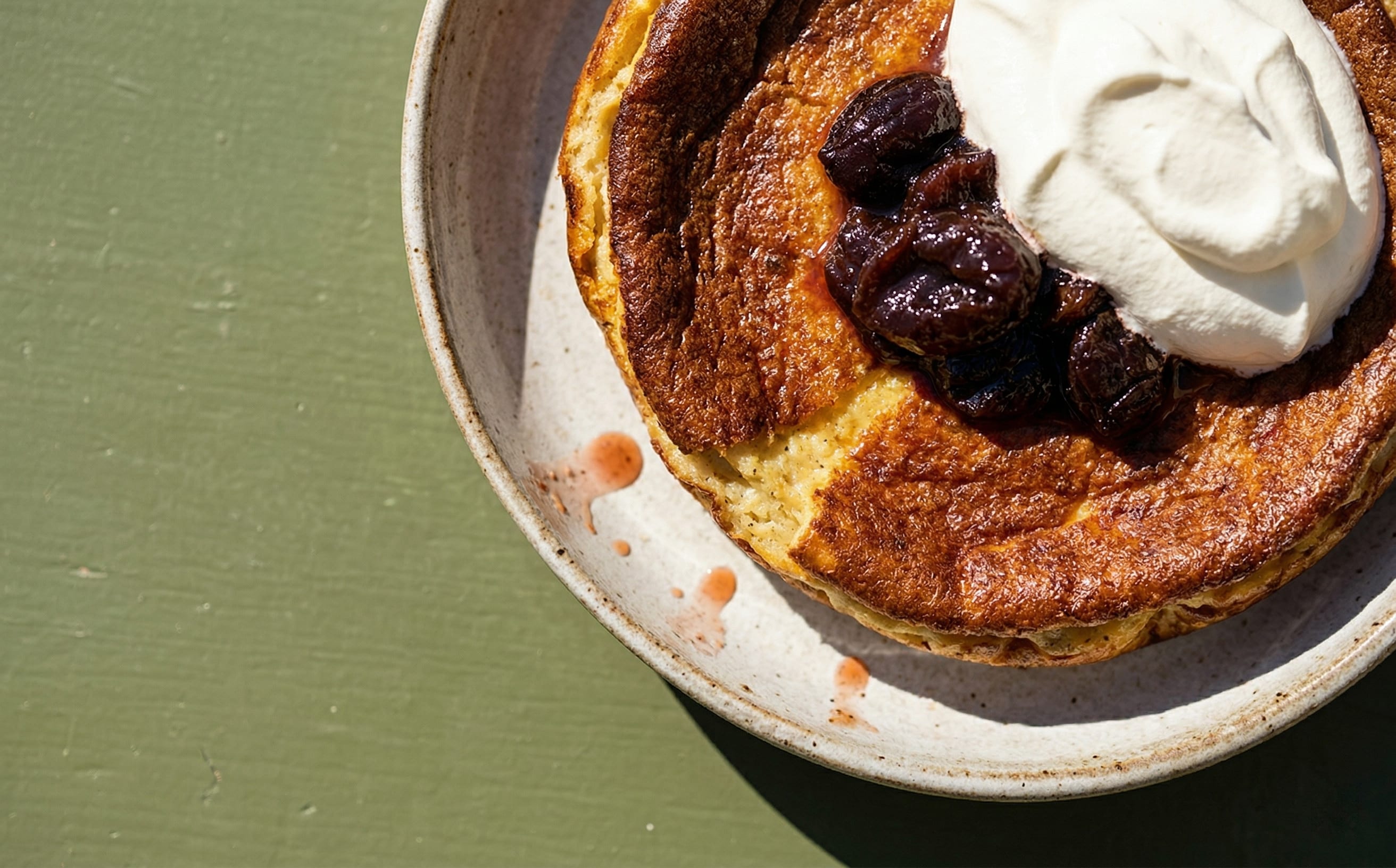 Ålandspannkaka (Åland Pancake with Prune Compote)