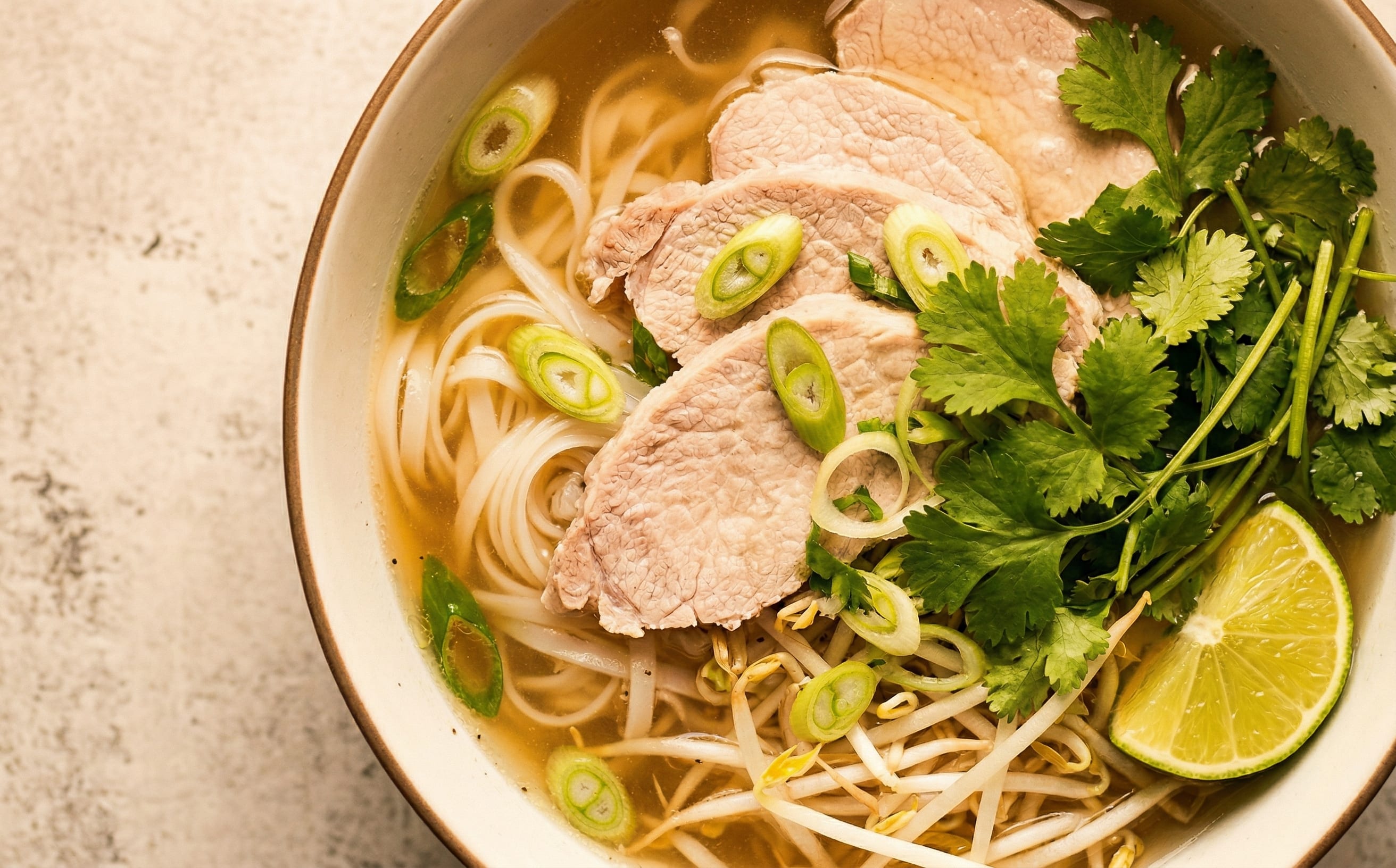Kuy Teav (Pork and Rice Noodle Soup)
